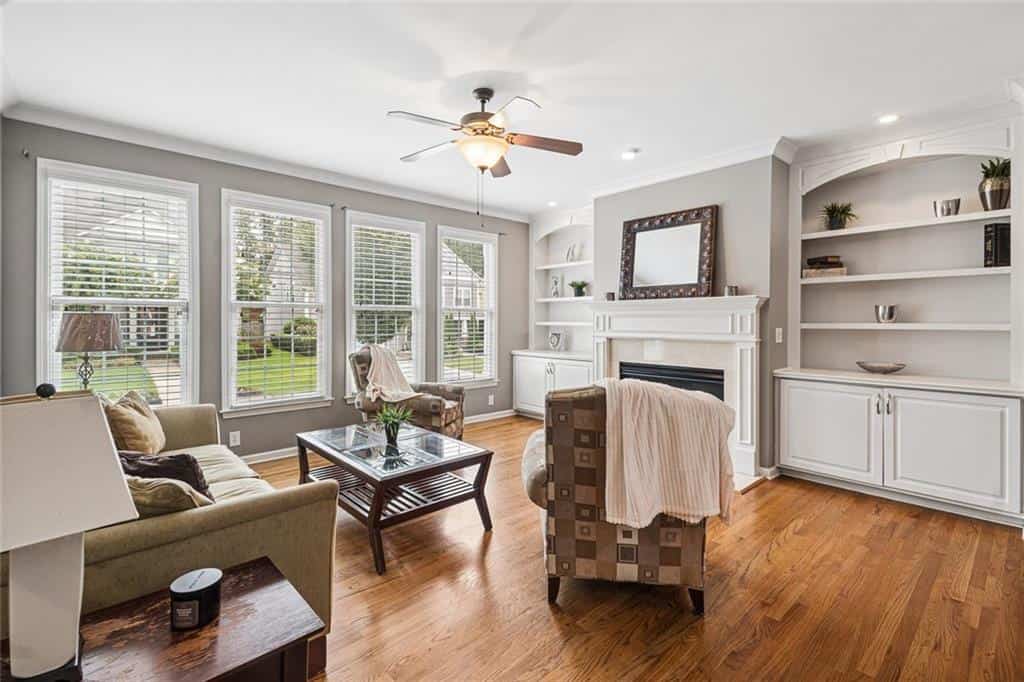 Listing photo 6