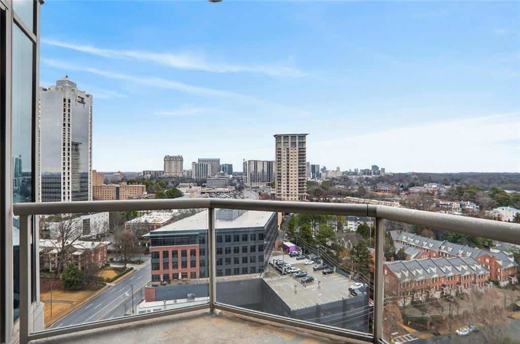 Listing photo 6