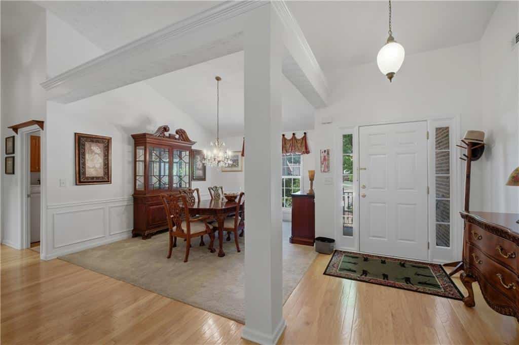 Listing photo 6