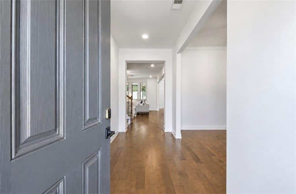 Listing photo 6