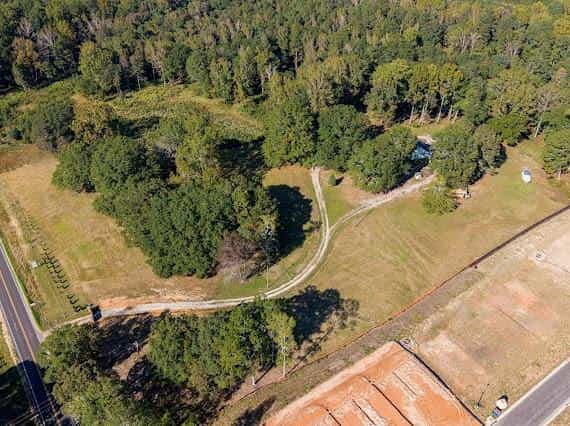 121 Mount Moriah Road, Auburn, GA 30011
