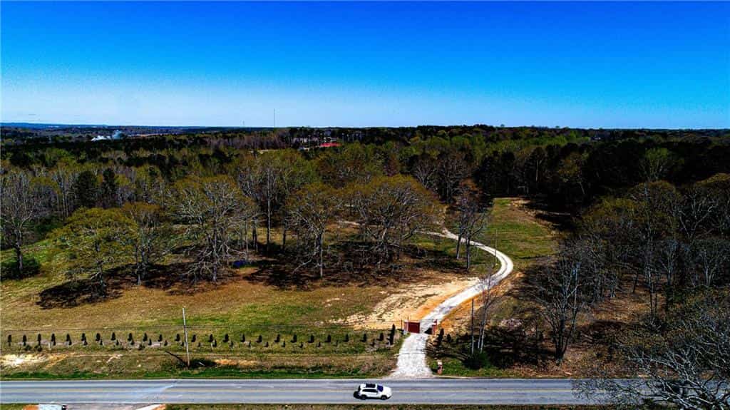 121 Mount Moriah Road, Auburn, GA 30011