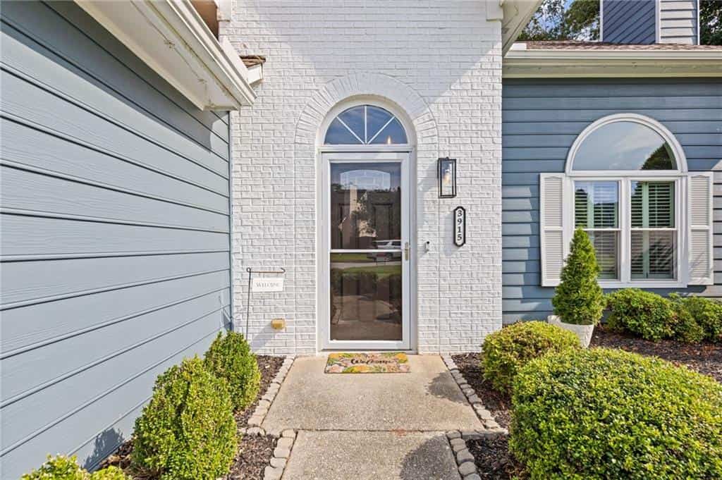 Listing photo 6