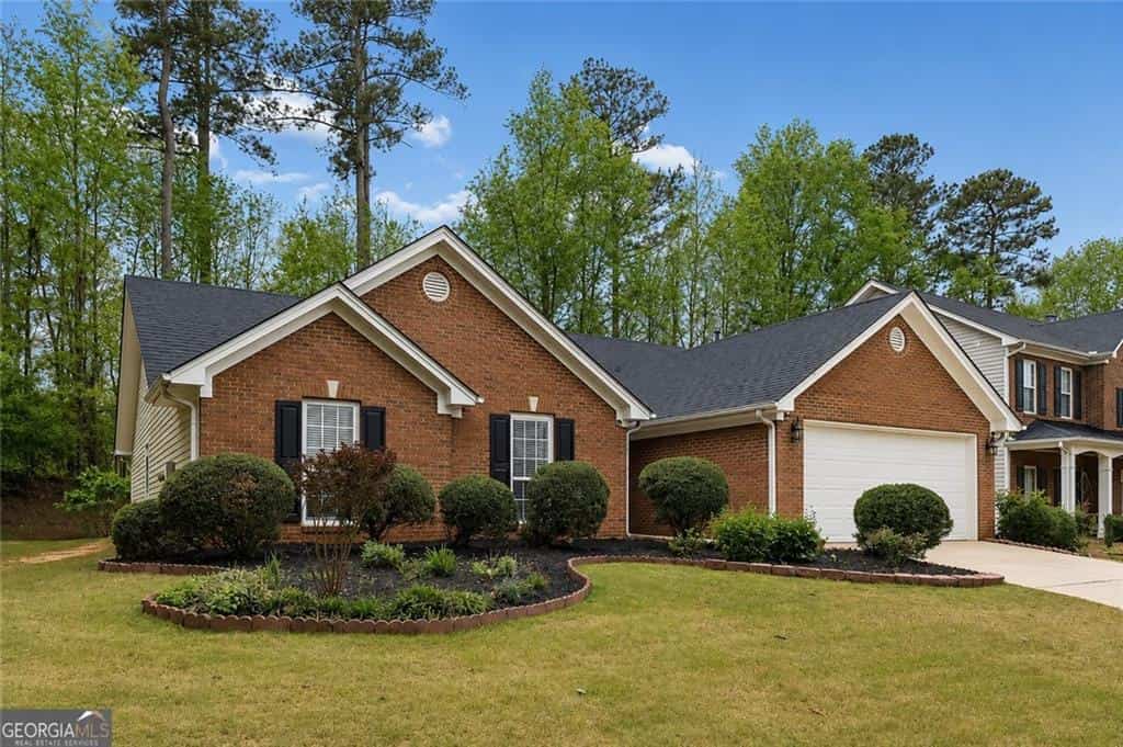 1316 Mandalay Court SW, Lilburn, GA 30047