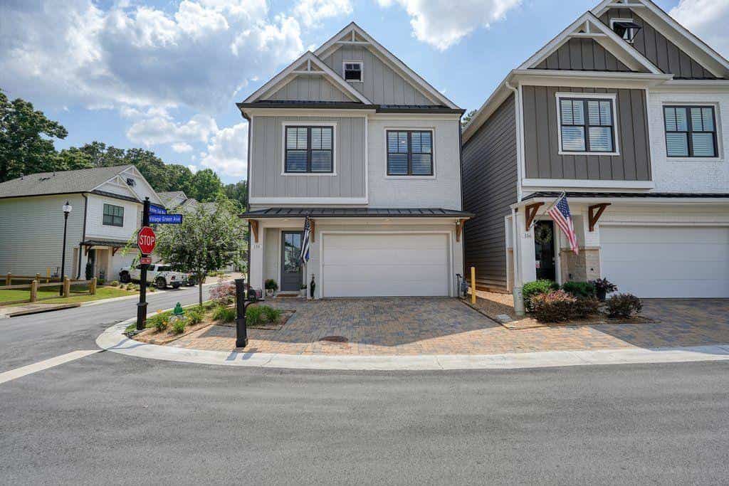 158 Village Green Avenue, Woodstock, GA 30189