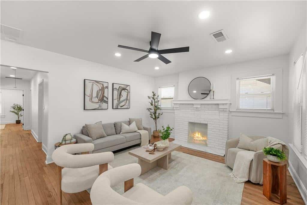 Listing photo 6