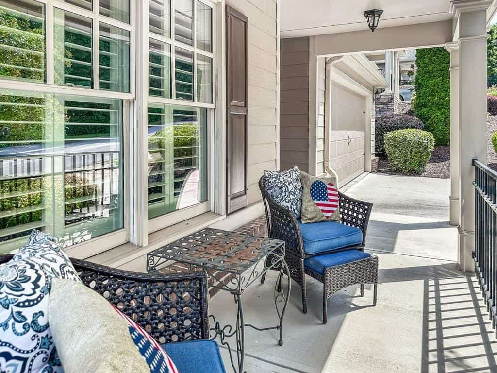 Listing photo 6