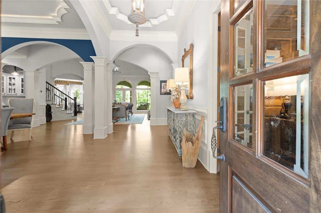 Listing photo 6