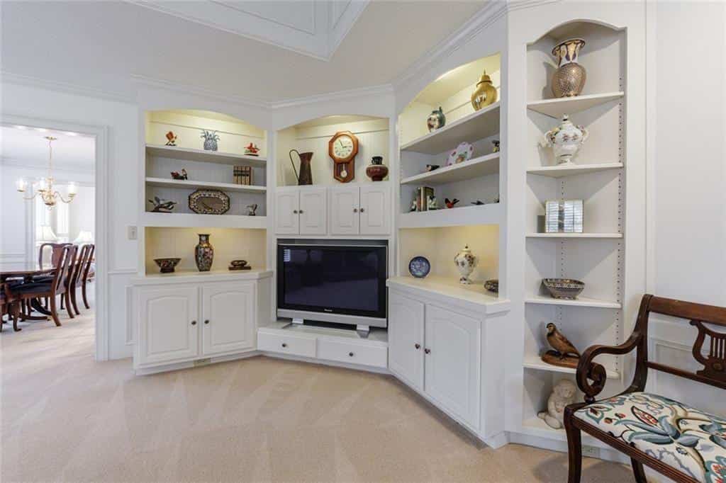 Listing photo 6