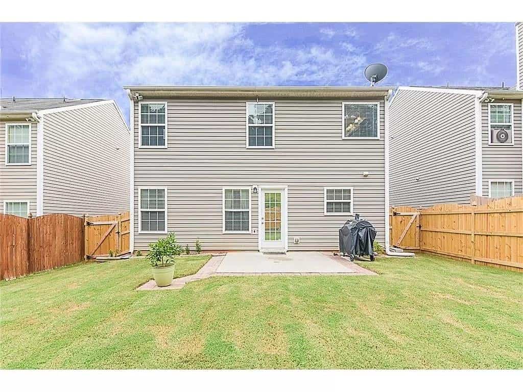 Listing photo 3