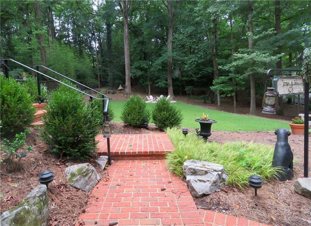 Listing photo 6