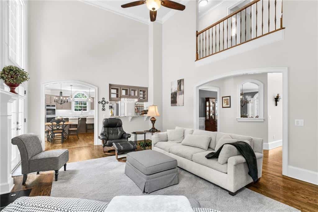 Listing photo 6