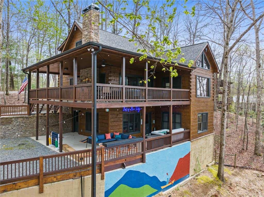 1134 Maggie Chapman Road, Blue Ridge, GA 30513