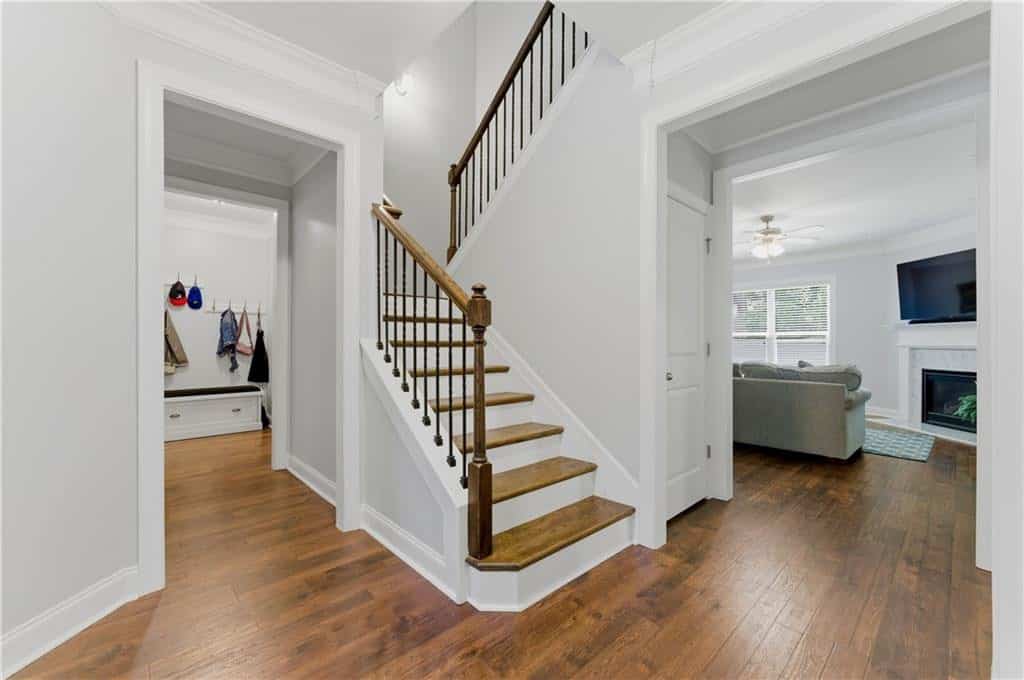 Listing photo 6