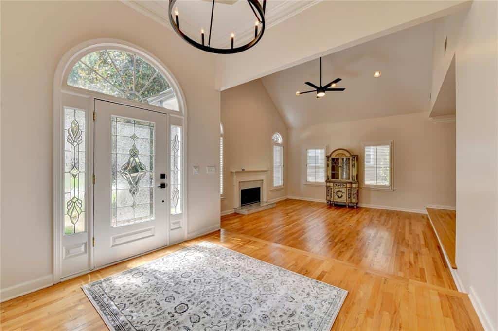 Listing photo 6