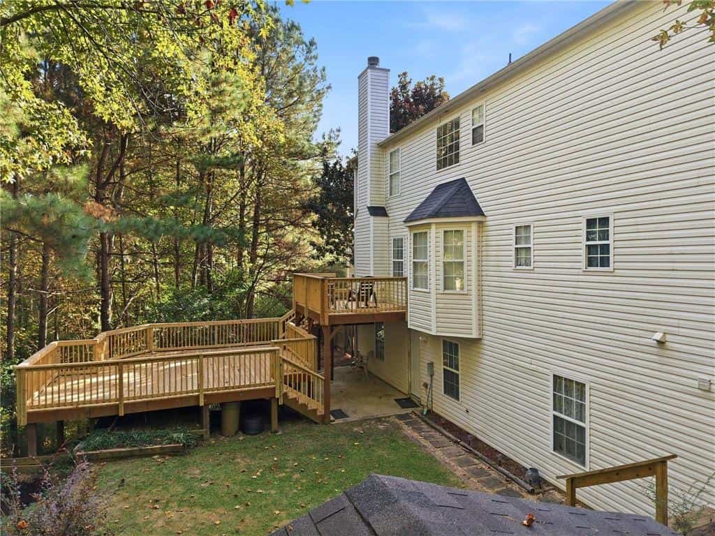 Listing photo 6