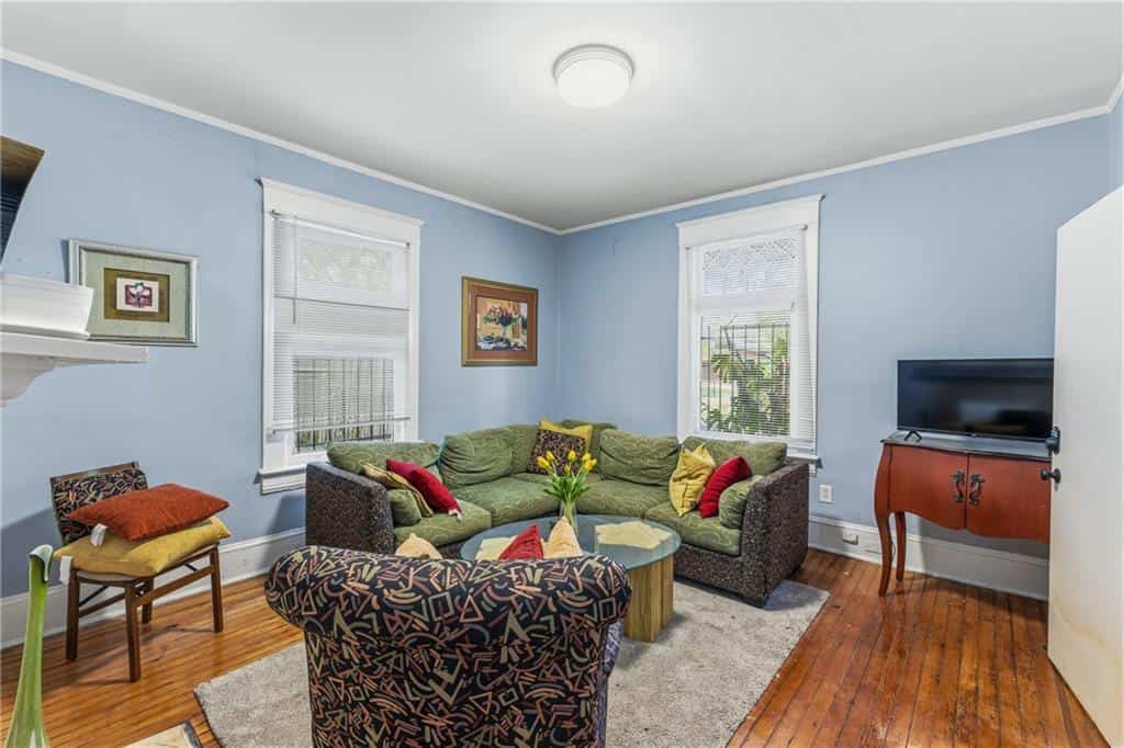 Listing photo 6