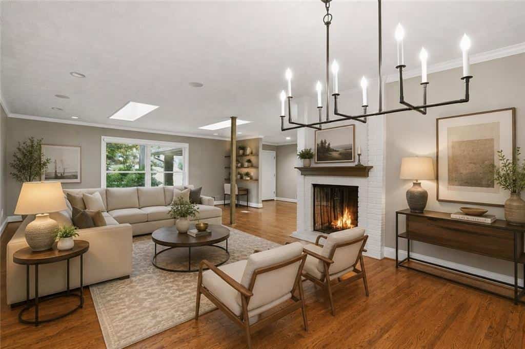 Listing photo 3
