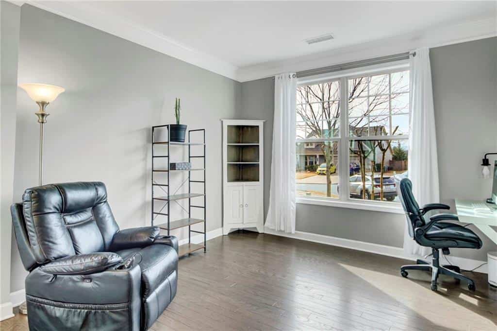 Listing photo 6