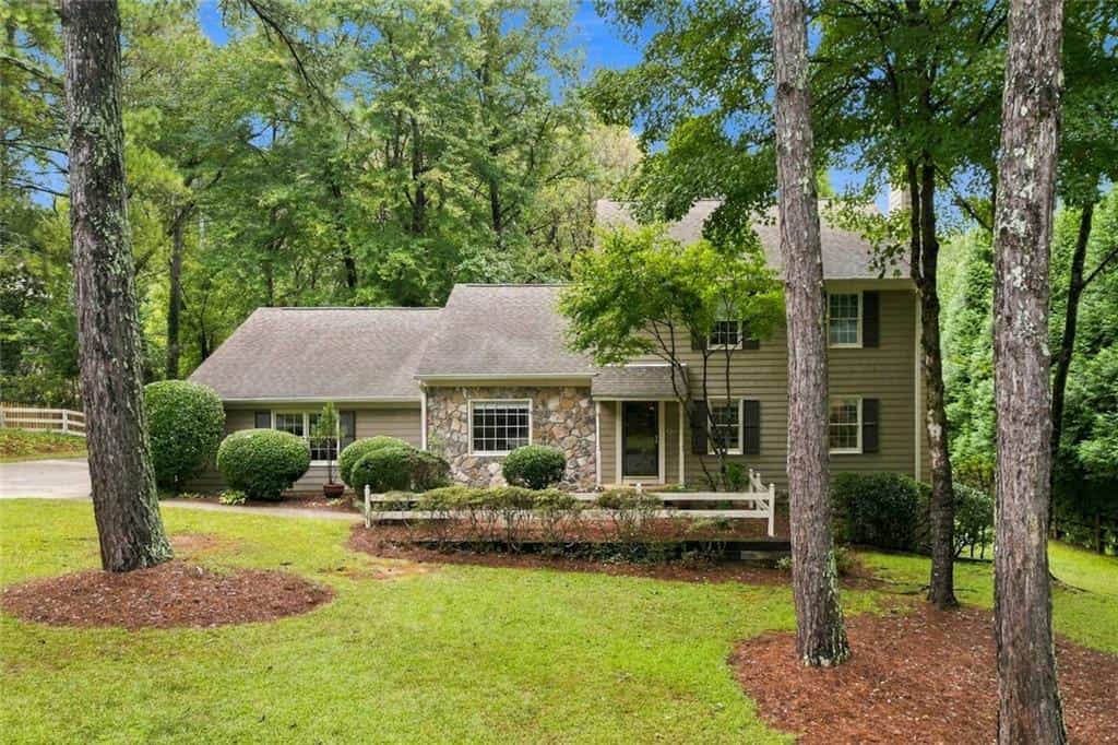 1726 W Point Circle, Marietta, GA 30068