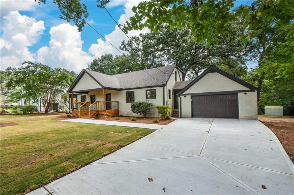 Listing photo 6