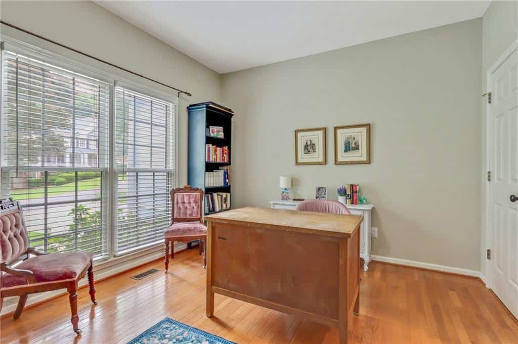 Listing photo 6