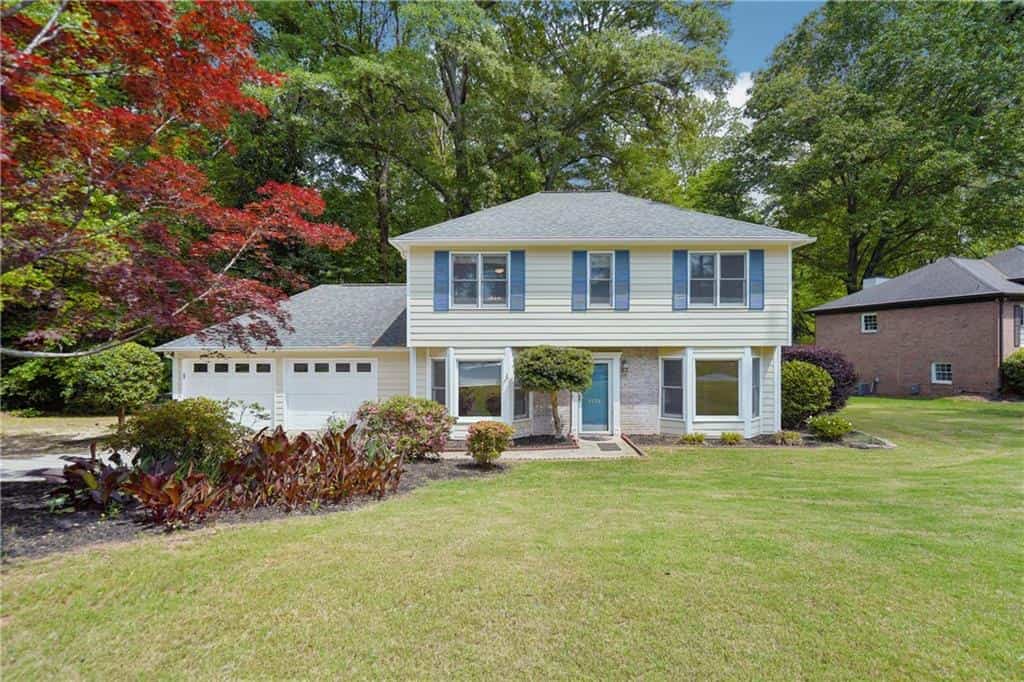 1172 Dogwood Forest Drive NE, Marietta, GA 30068