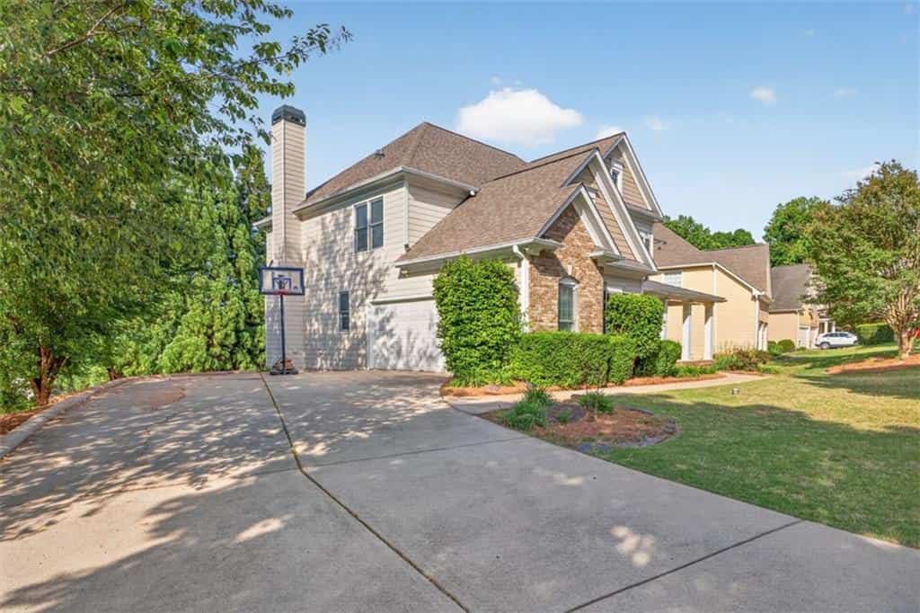 Listing photo 6