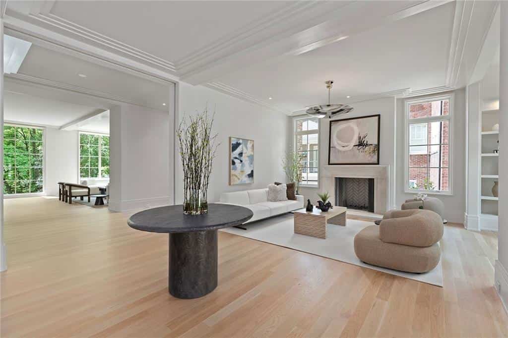 Listing photo 6