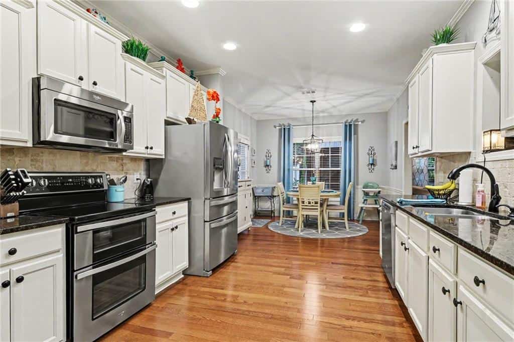 Listing photo 4