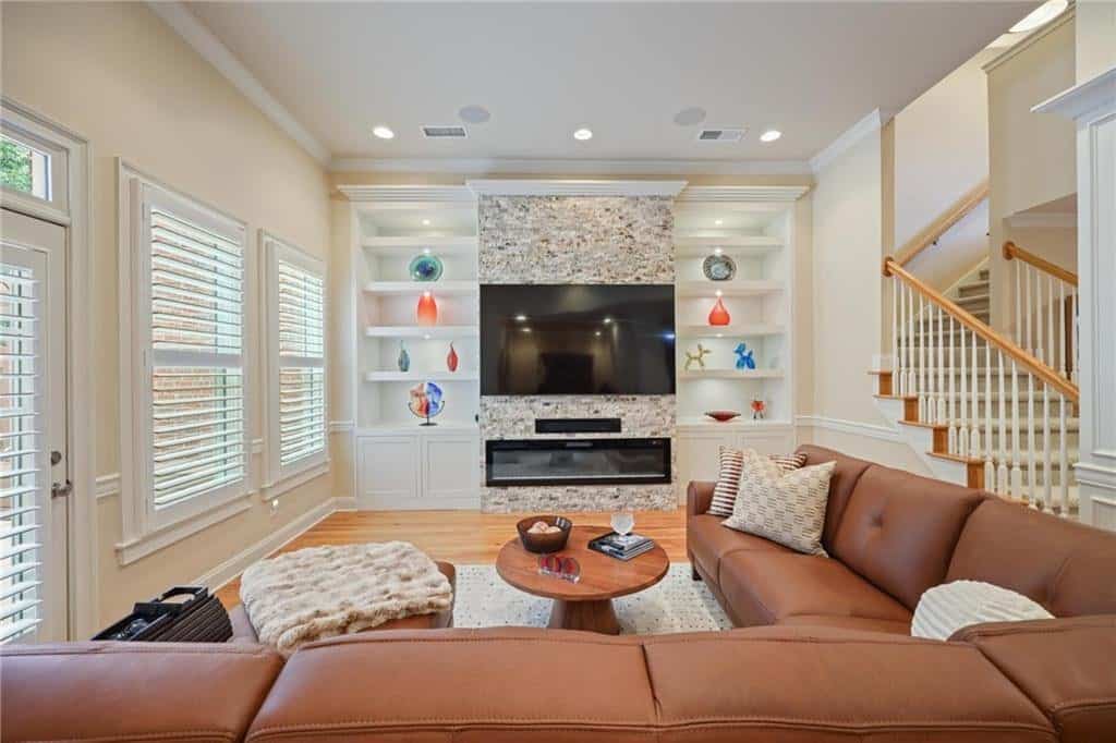 Listing photo 6