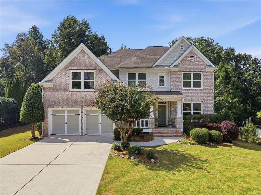 7451 Shady Glen Drive, Flowery Branch, GA 30542