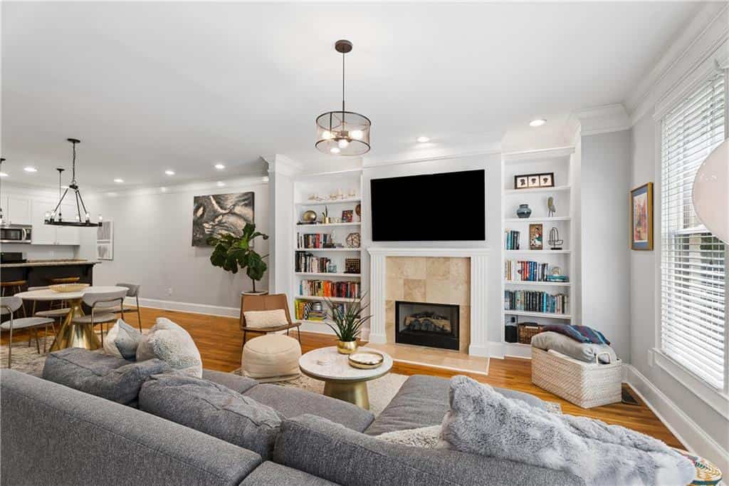 Listing photo 6