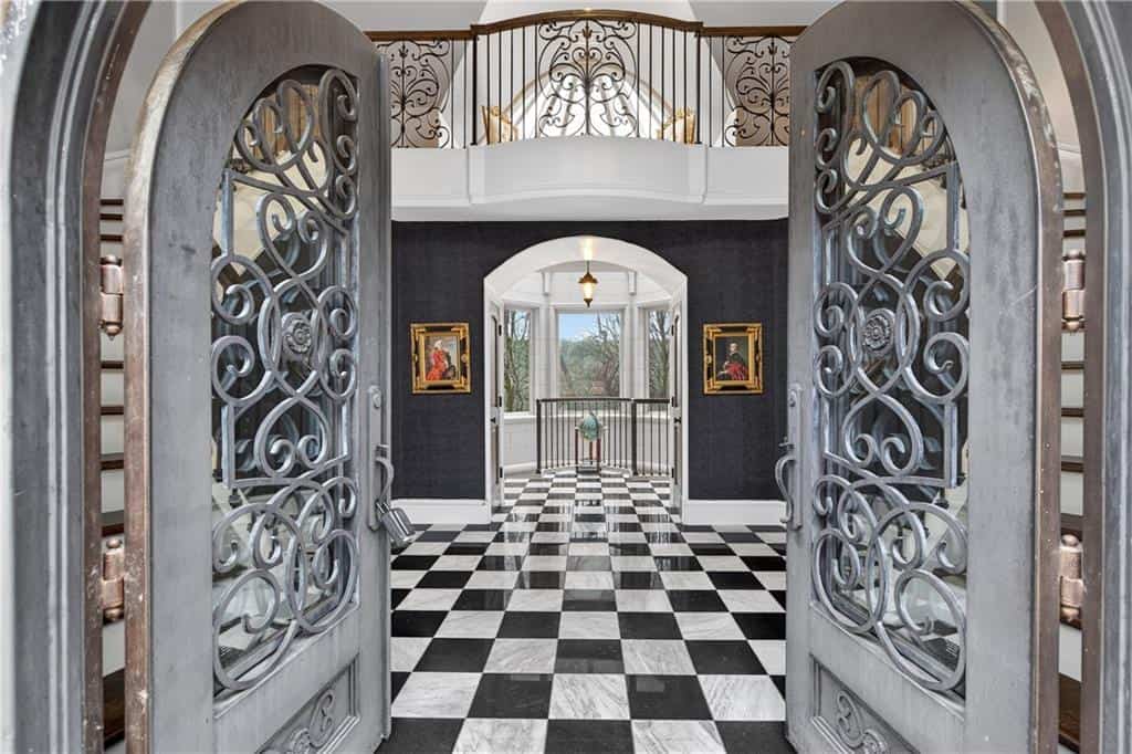Listing photo 6