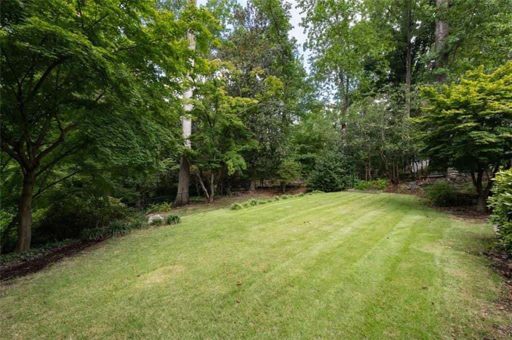Listing photo 6