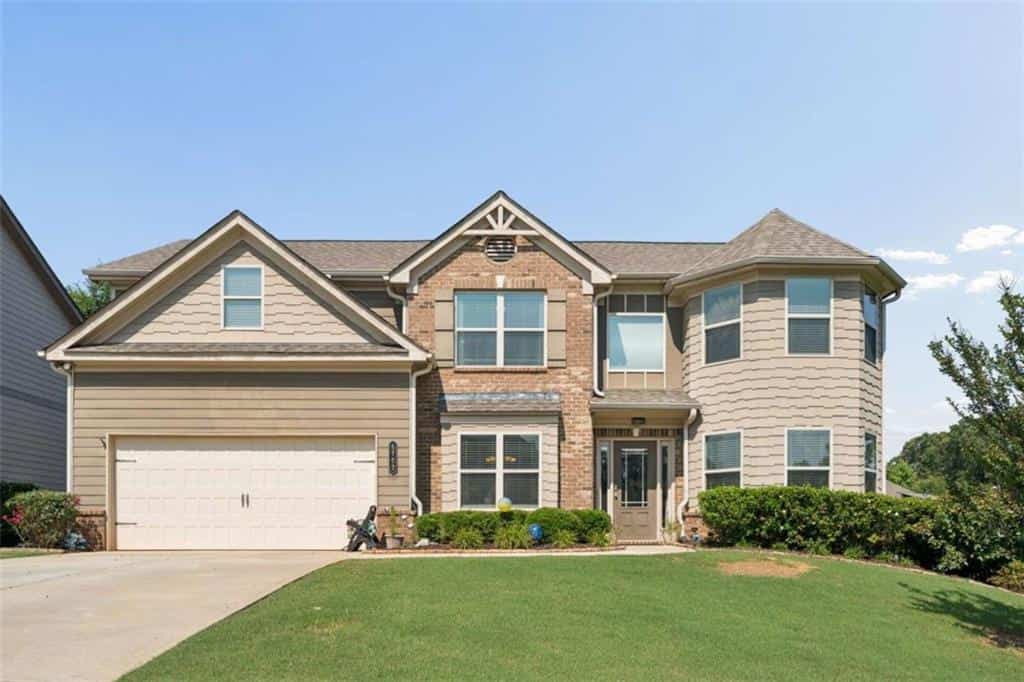 5752 Shore Isle Court, Flowery Branch, GA 30542