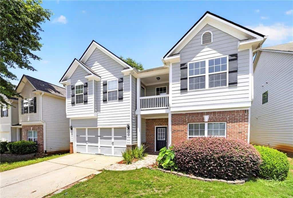 Listing photo 3