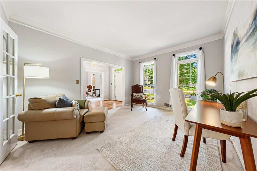 Listing photo 6