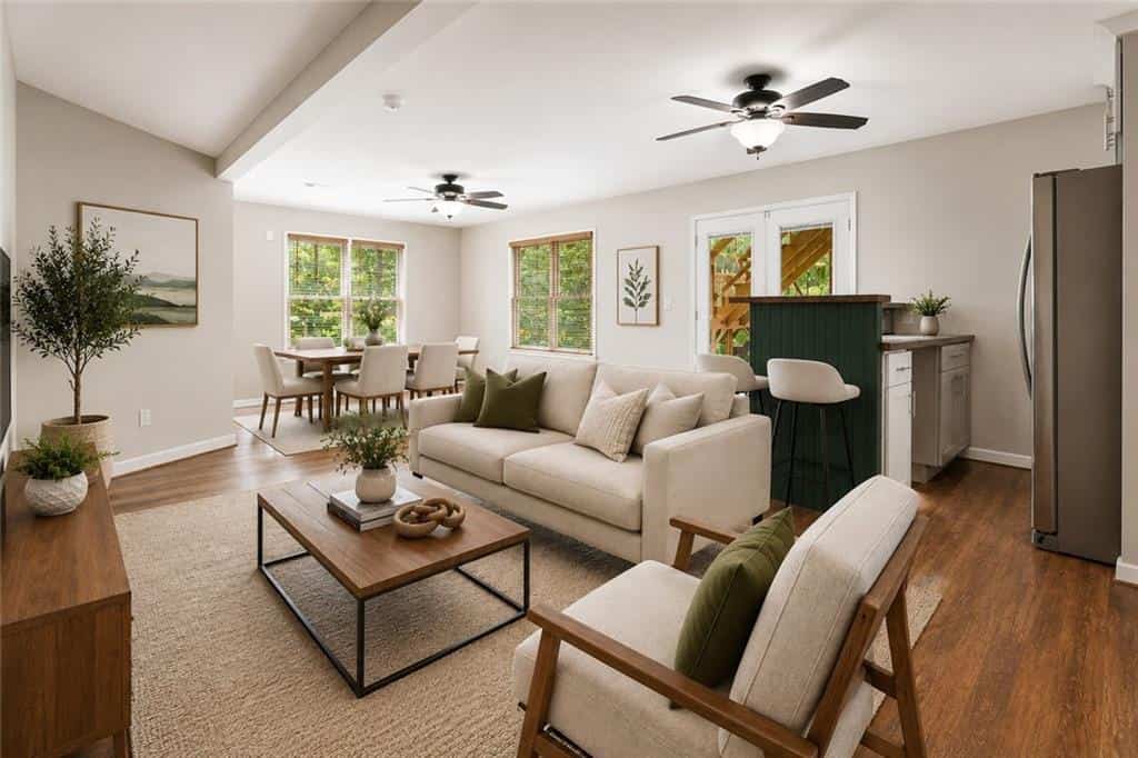 Listing photo 6