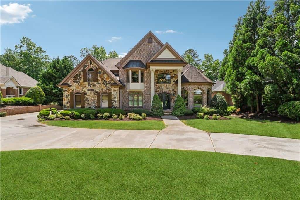 6935 Wakehurst Place, Cumming, GA 30040