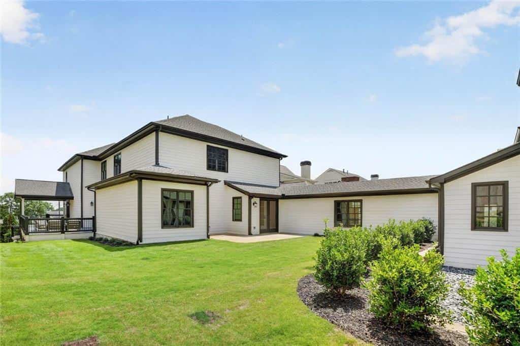 Listing photo 6