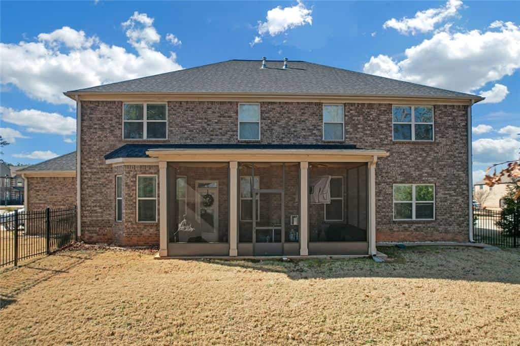 Listing photo 6