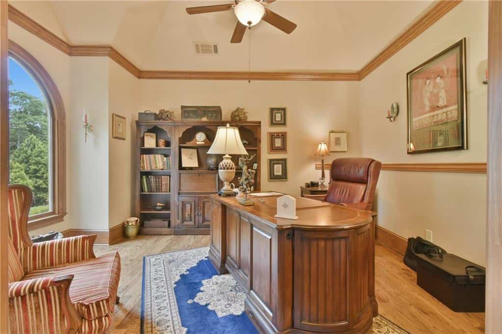 Listing photo 6