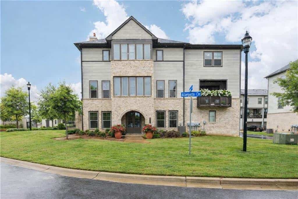 3900 Danube Lane, Atlanta, GA 30339