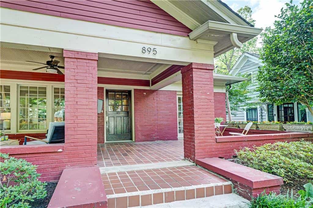 Listing photo 4