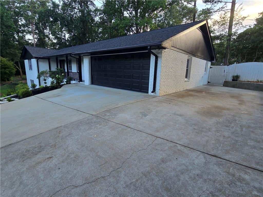 Listing photo 6