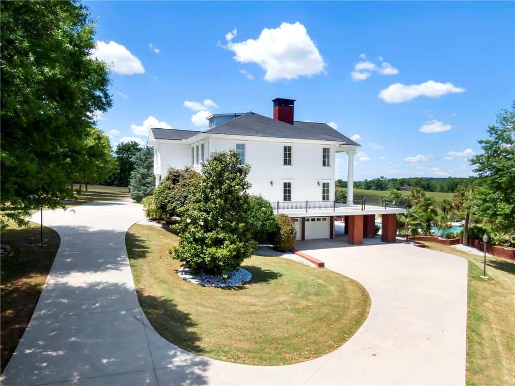 Listing photo 4