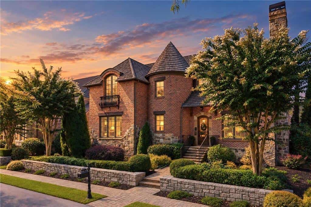 4238 Westriver Park, Berkeley Lake, GA 30096