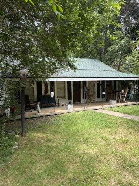 20 S. Scruggs St., Mountain City, GA 30562