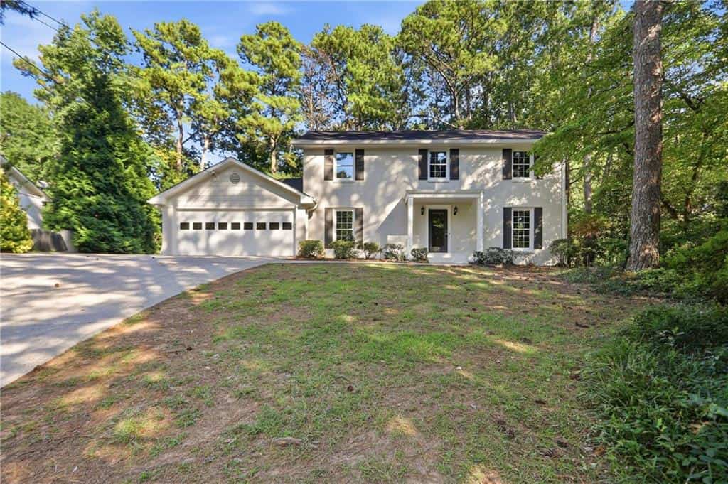 1215 Lake Crest Terrace, Roswell, GA 30075